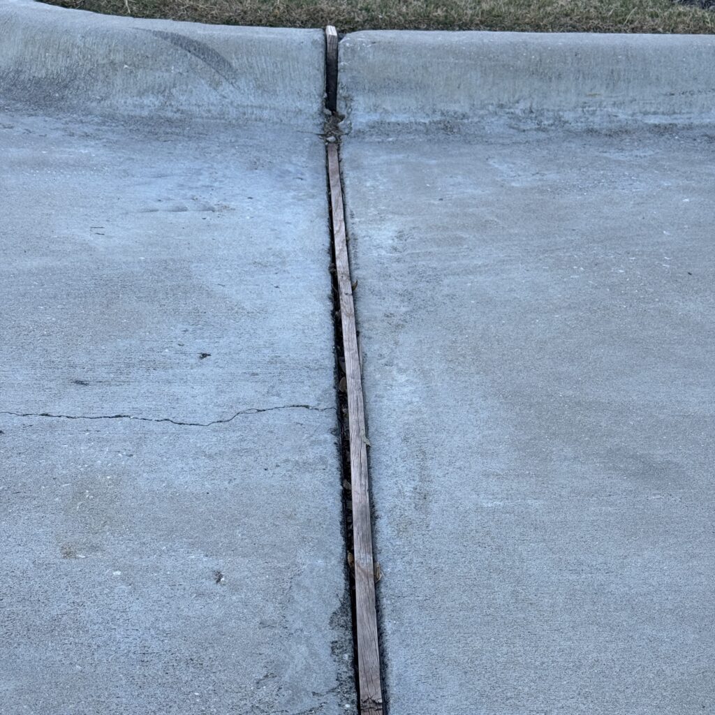 Cracks and Failed Expansion Joints | Texas Expansion Joints